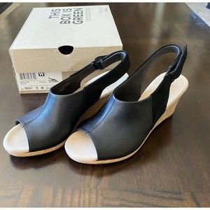 Clarks Womens Giselle Bay Black Slingbacks Heels Sz 9 M NWOT